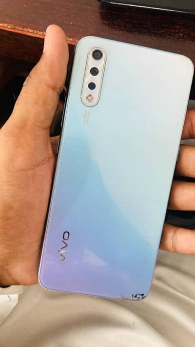 Vivo S1 4/128 Finger ok