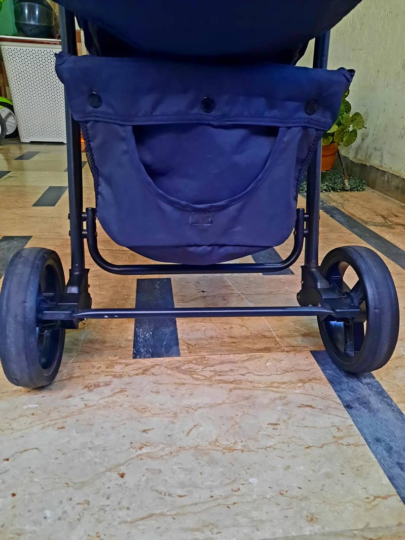 Stroller/Pram (Tinnies) imported. . . 15