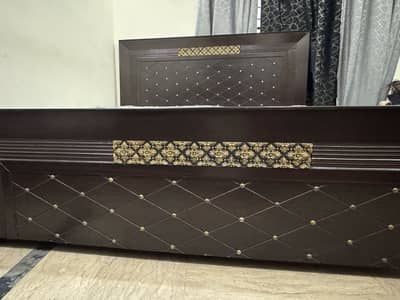Double bed wooden  with mattress for sale