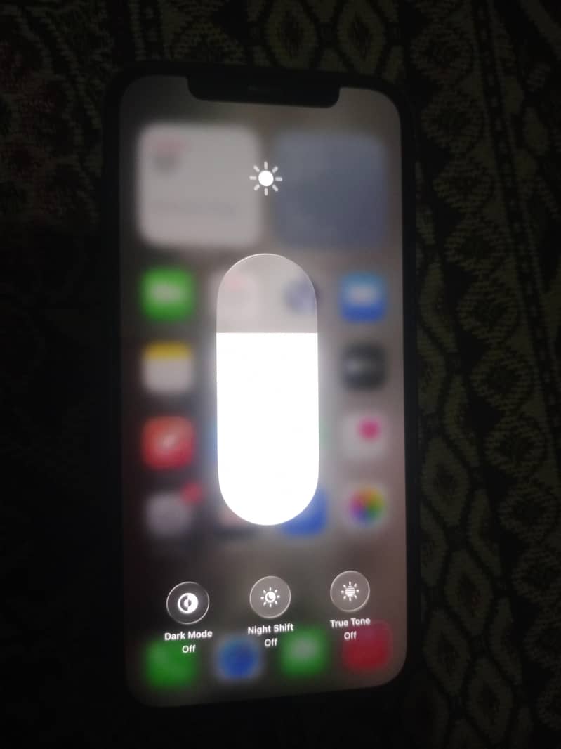 Apple iPhone 12 1