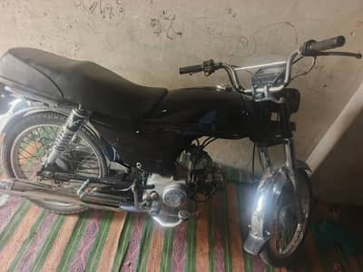 It is an Ravi 70cc bike, it's madel is 2019