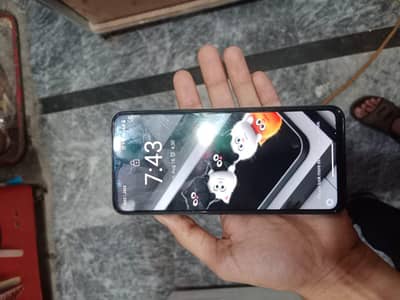 Realme C35