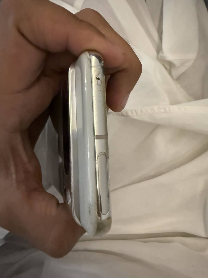 Google Pixel 8 Pro 4