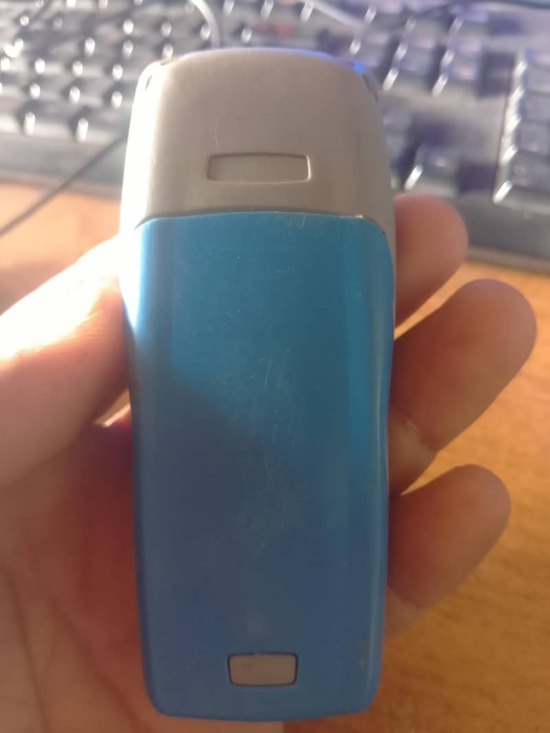 Nokia 1100 1