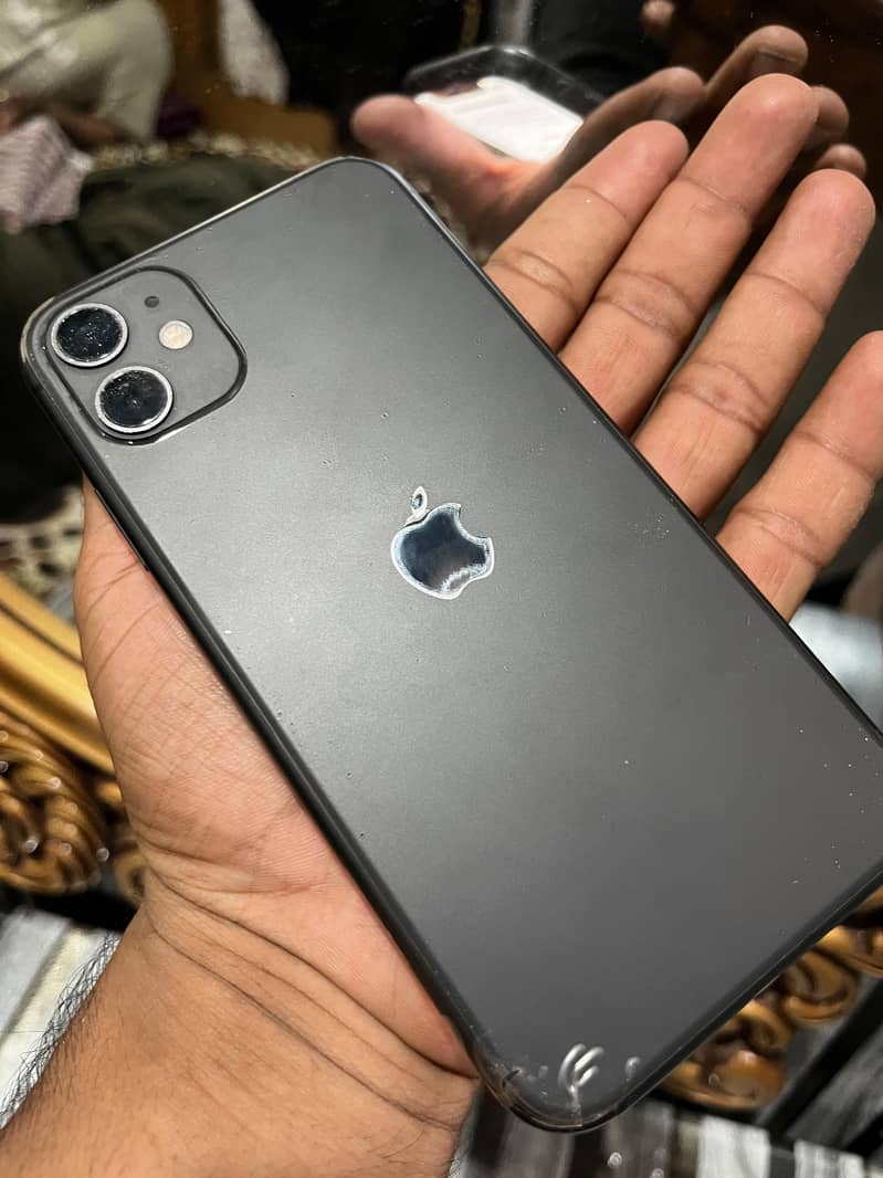 Apple iPhone 11 3