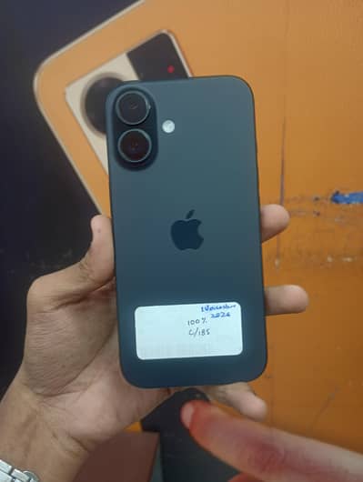 Apple iPhone 16