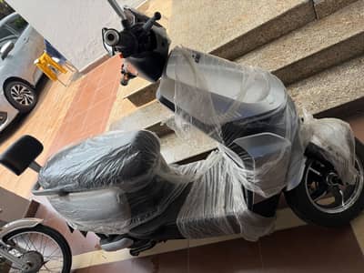 Brand new Scooty Eveon N7 ( No usage brand new available )