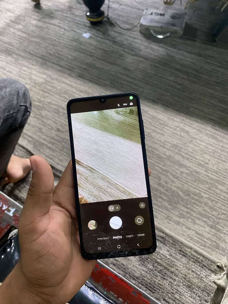 Samsung A06 4