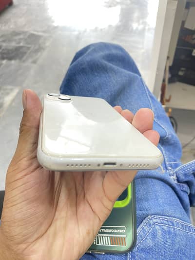 Apple iPhone XR