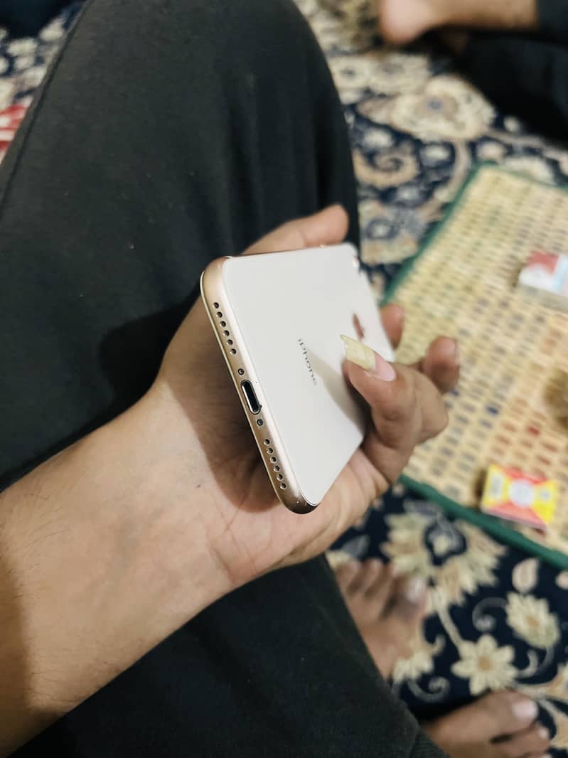 Apple iPhone 8 demanded colour 2
