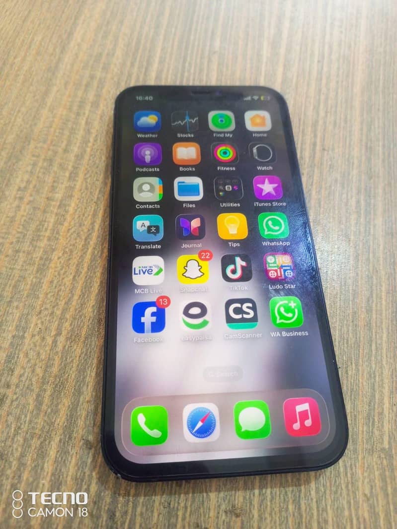 Apple iPhone 13 2