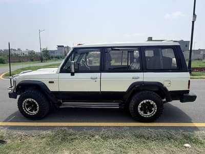 MITSUBISHI PAJERO 1989 or 2000 Uk IMPORT DESEL ENGINE 4by4
