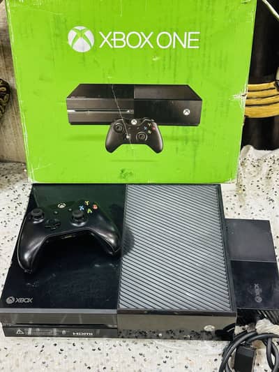 Xbox One (500GB) With Games