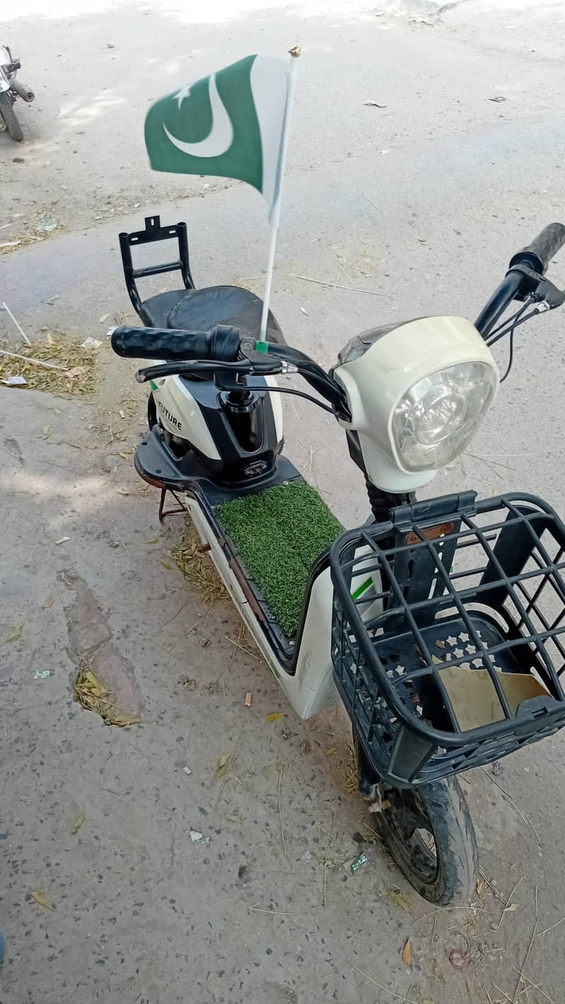 scooty 0