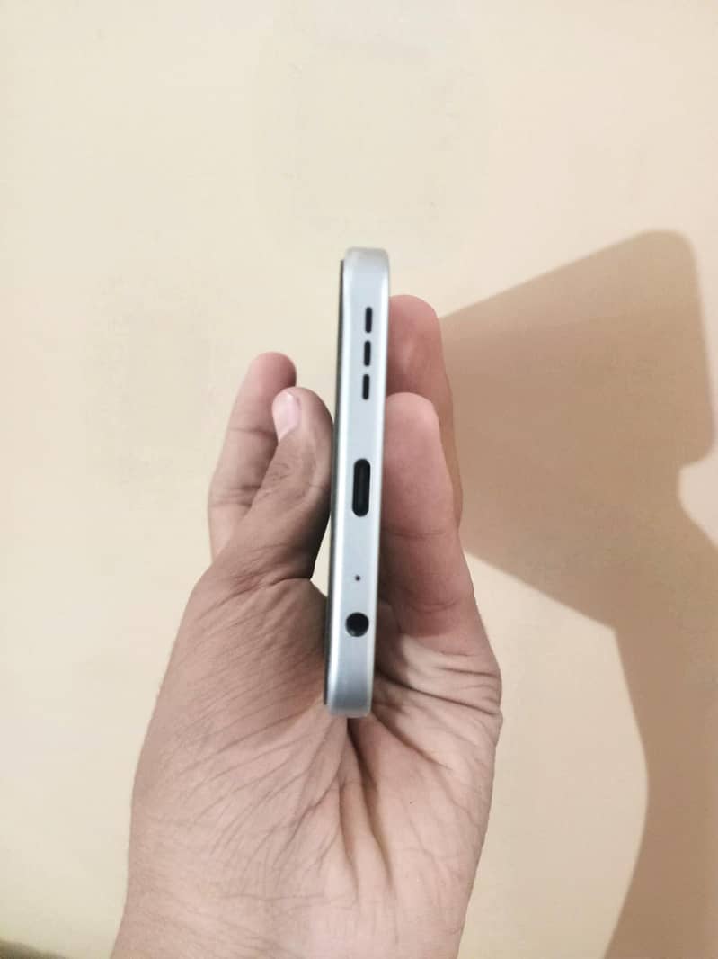 TECNO SPARK 40 PRO 4