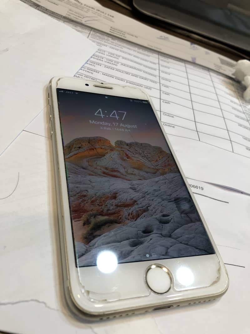 Apple iPhone 7 1