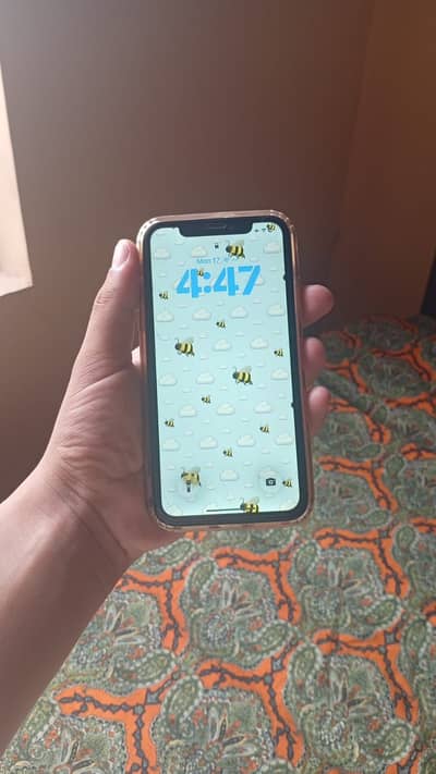 Apple iPhone 11 ( factory unlocked )