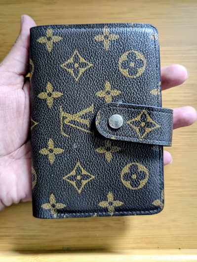 Louis Vuitton Monogram Canvas Wallet ,  Brown Snap-Fold Compact Wallet