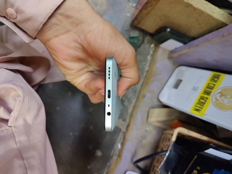 Realme Note 60x 6