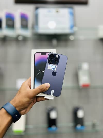 I phone 14 pro 256gb pta HK dual physical