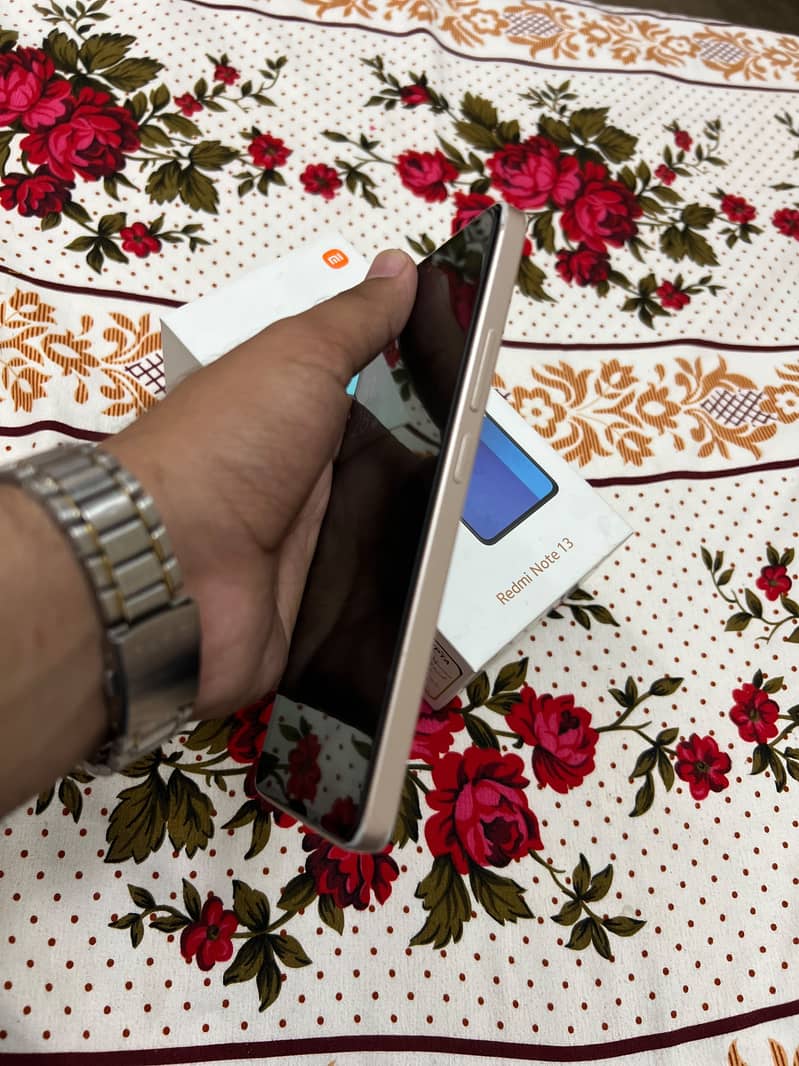 Redmi Note 13 4