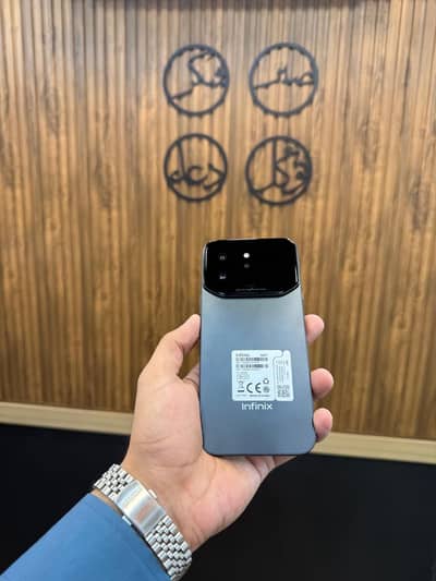 Infinix Note 60 Ultra 256 gb Just like brand new
