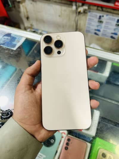 Apple iPhone 16 Pro Max