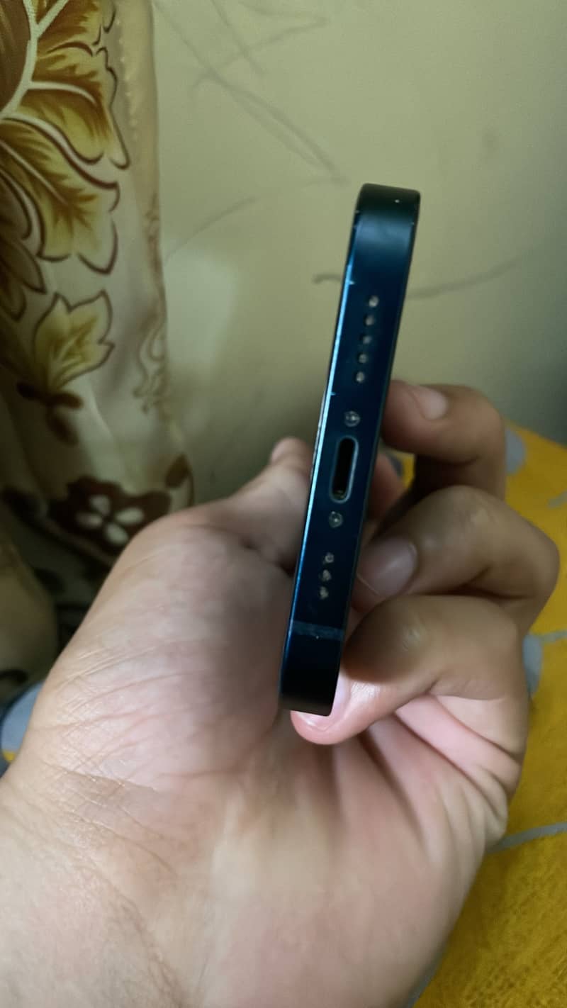 Apple iPhone 13 1