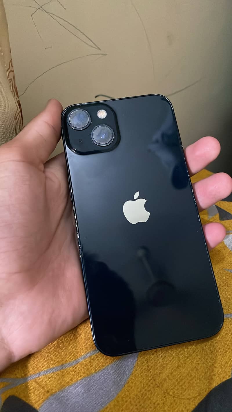 Apple iPhone 13 2