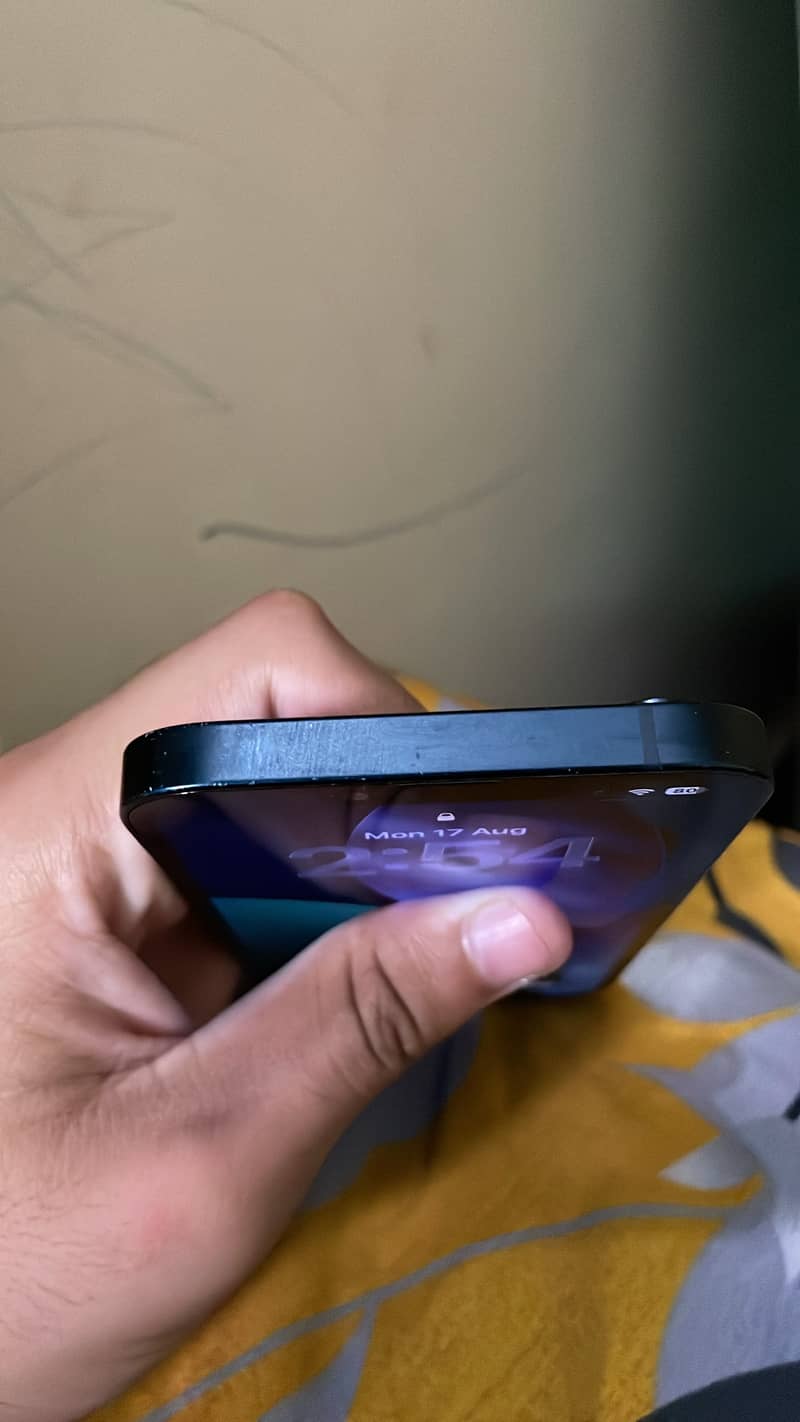 Apple iPhone 13 4