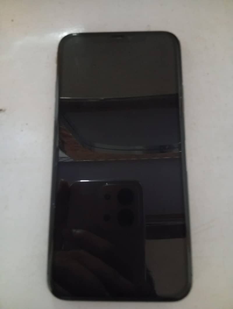Apple iPhone 11 Pro Max 4