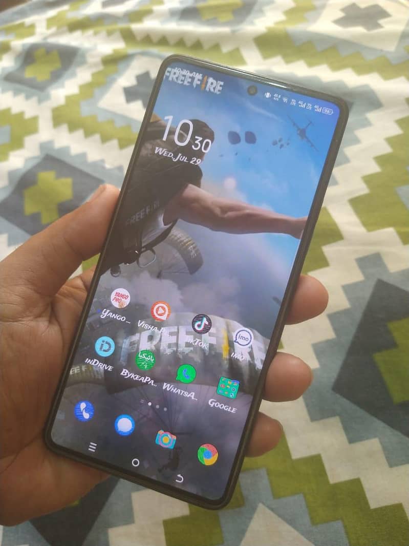 Tecno CAMON 20 0
