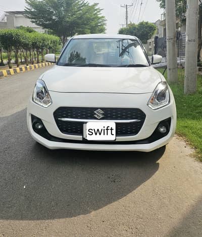 Suzuki Swift 2023 mint condition.