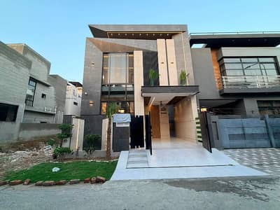 5 Marla Breand New House For Rent IN DHA EME Society 3 Mastar Bedroom 2 TV Lonch 2 Kitchen Driving Room Dining Podar Washroom Tires Laundry Area Giraj Rent 100000