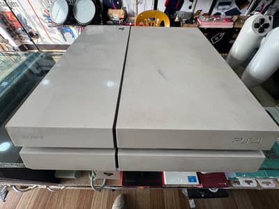 PS4 Glacier Edition