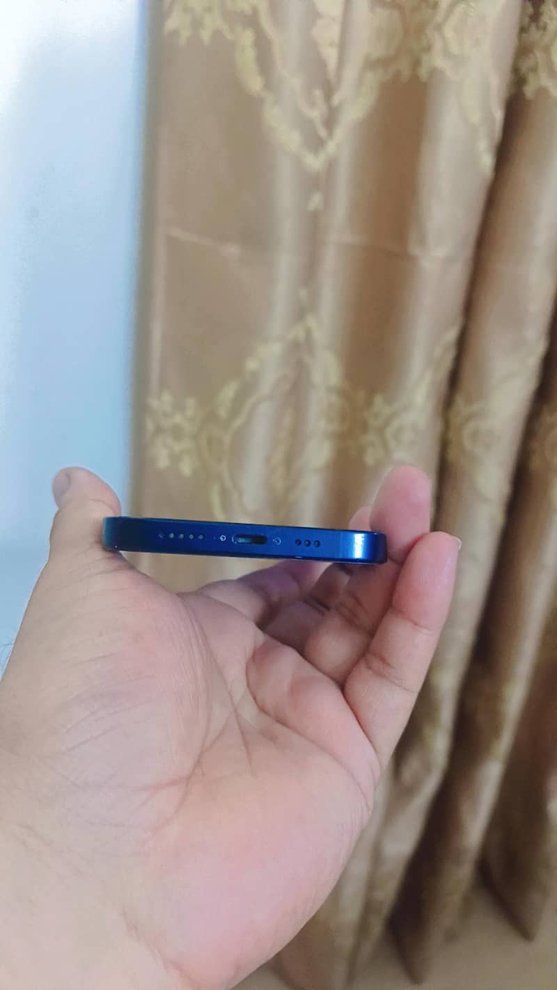 iPhone 13 1