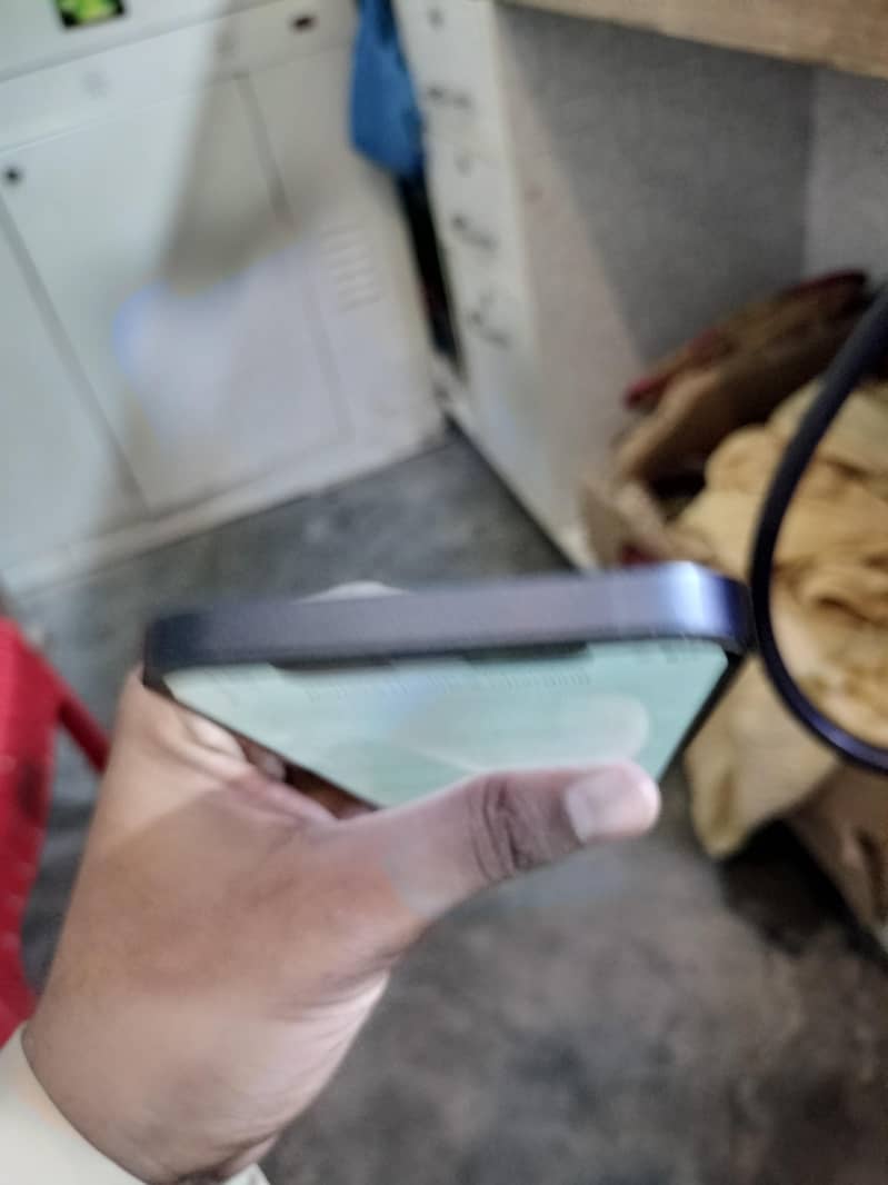 Apple iPhone 12 7