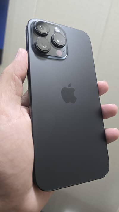 Apple iPhone 16 Pro Max