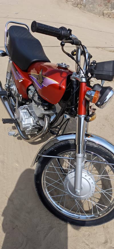 Honda CG 125 2000 Model – Total Genuine Engine – Excellent Condition
