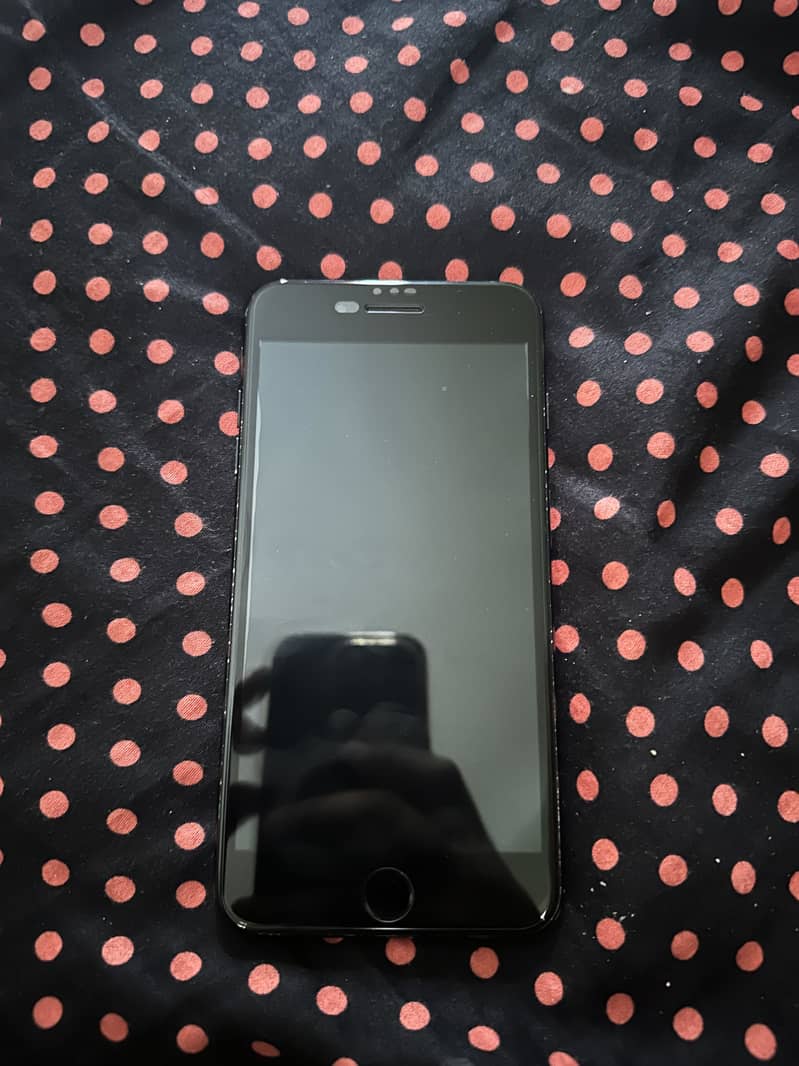 Apple iPhone 7 Plus 2