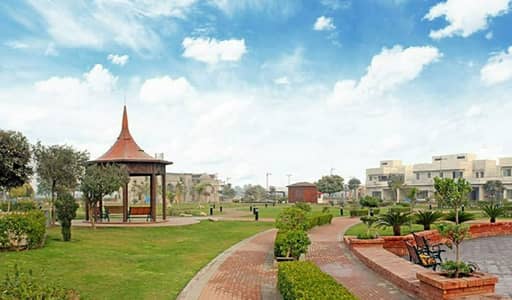 5 MARLA PLOT ON IDEAL LOCATION IN LDA APPROVED AREA WITH ALL DUES PAID AVAILABLE FOR SALE