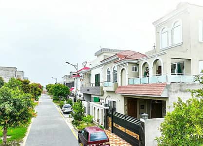 5 MARLA PLOT ON PRIME LOCATION WALKING DISTANCE FROM BAHRIA TOWN WITH ALL DUES PAID AVAILABLE FOR SALE