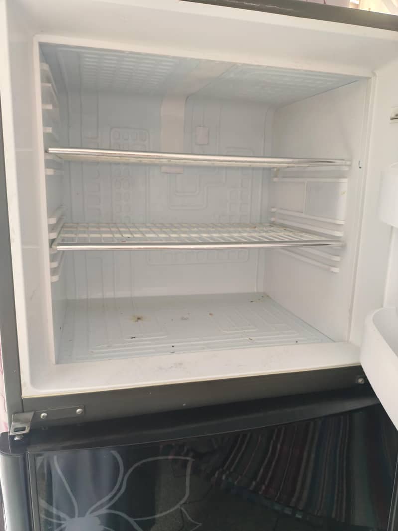 Orient refrigerator Ruby 260 litr 1