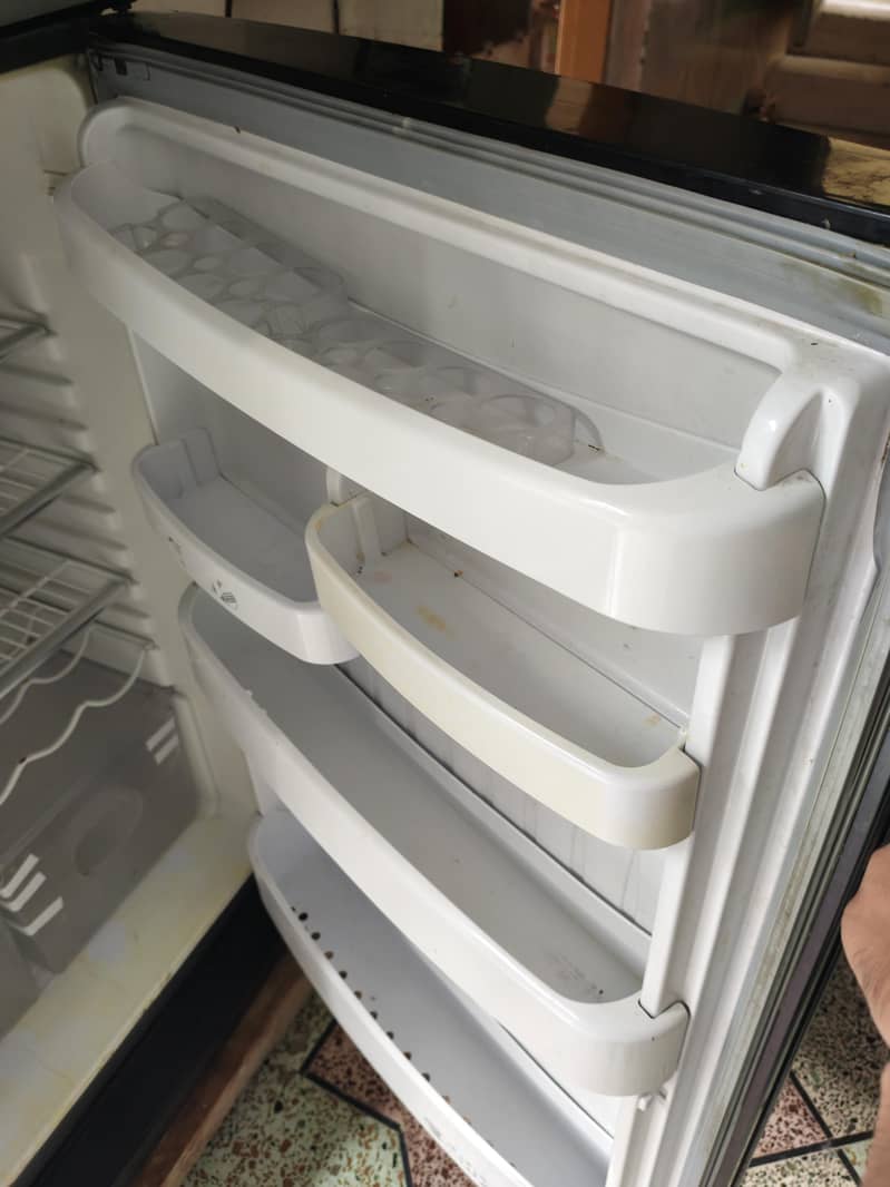 Orient refrigerator Ruby 260 litr 4