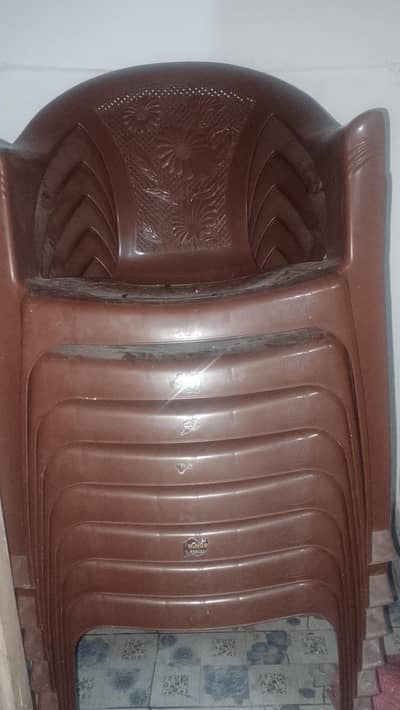 chair in best conditions for sale