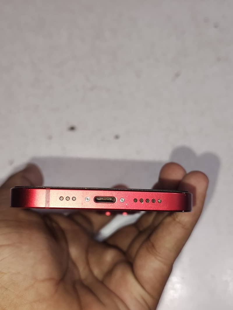Apple iPhone 13 1