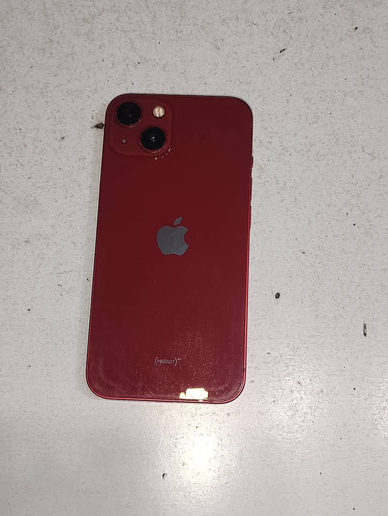 Apple iPhone 13 4