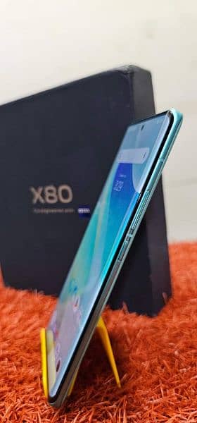 vivo x80 12 GB RAM 256 GB memory 0320/1576/078