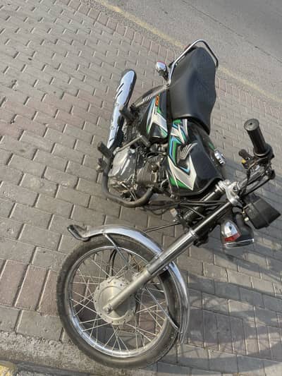 Honda 125 22/23