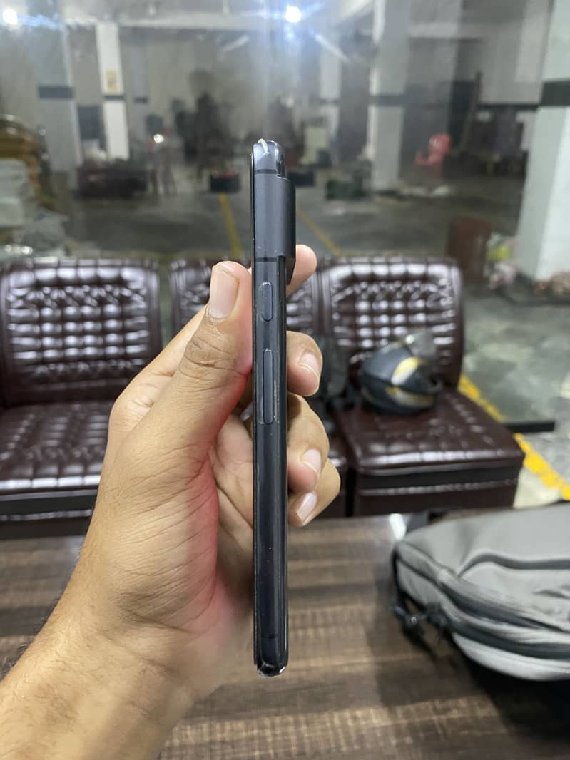 Google Pixel 8 5